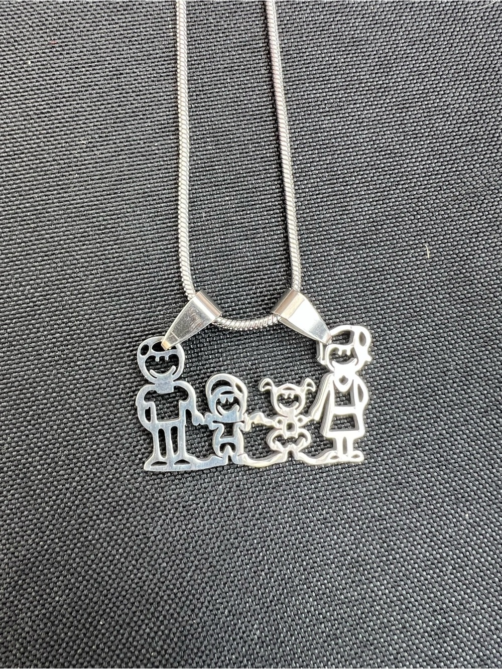 New Stainless Steel Character Family Necklace Mom Dad Daughter Son Jewelry